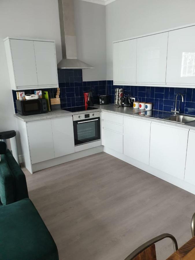 Birchover Juniper Court Aparthotel Nottingham Bagian luar foto